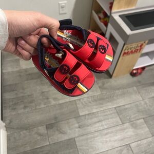 Reebok weebok sandals
